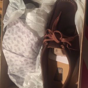 Women Clark Wallabees